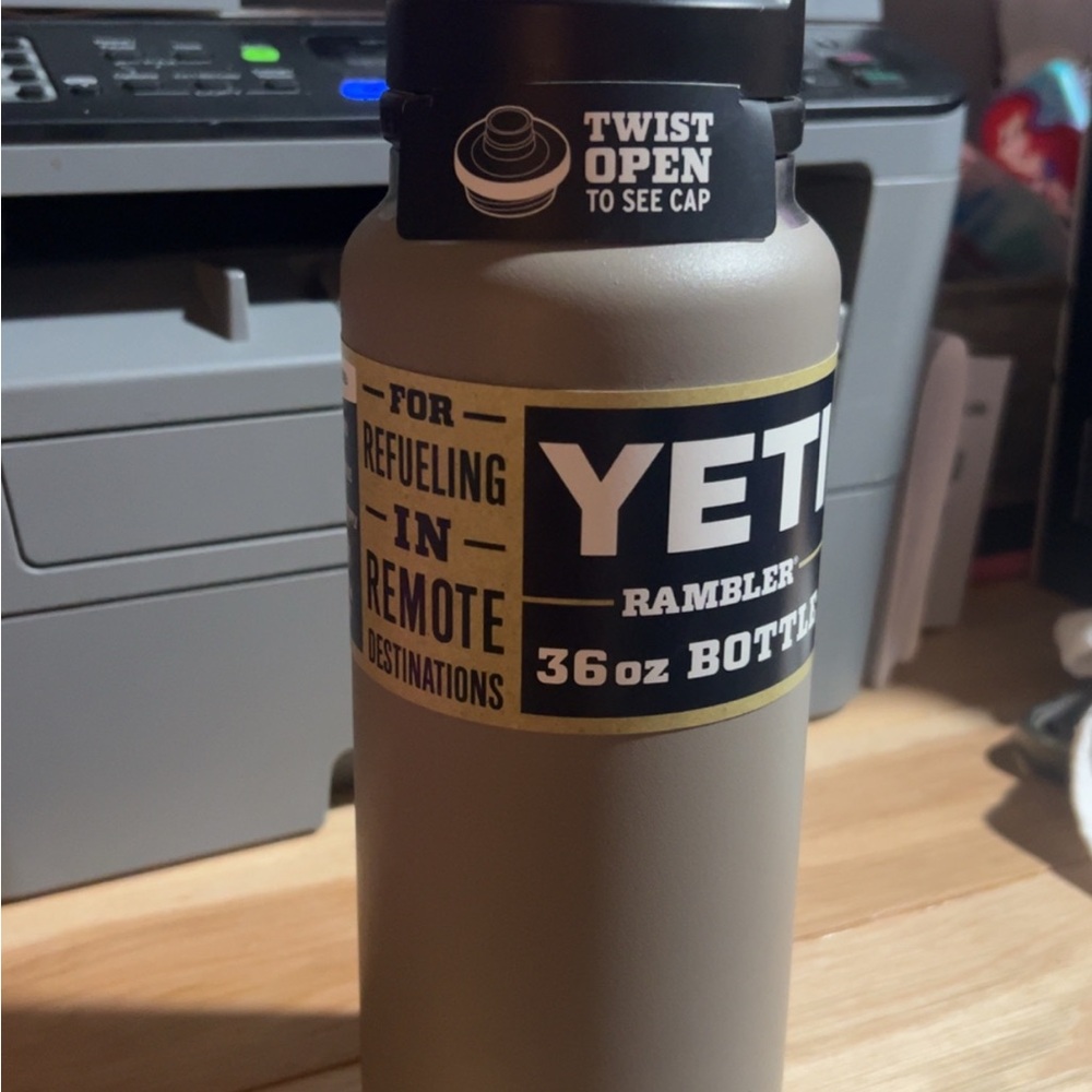 YETI Rambler 36oz Bottle in Tan